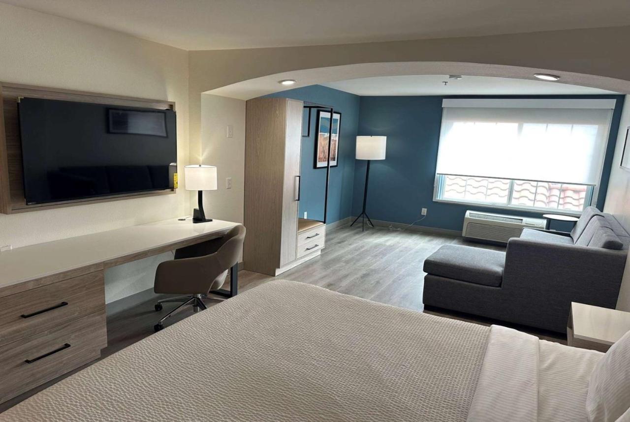 La Quinta Inn & Suites By Wyndham Albuquerque Midtown Kültér fotó