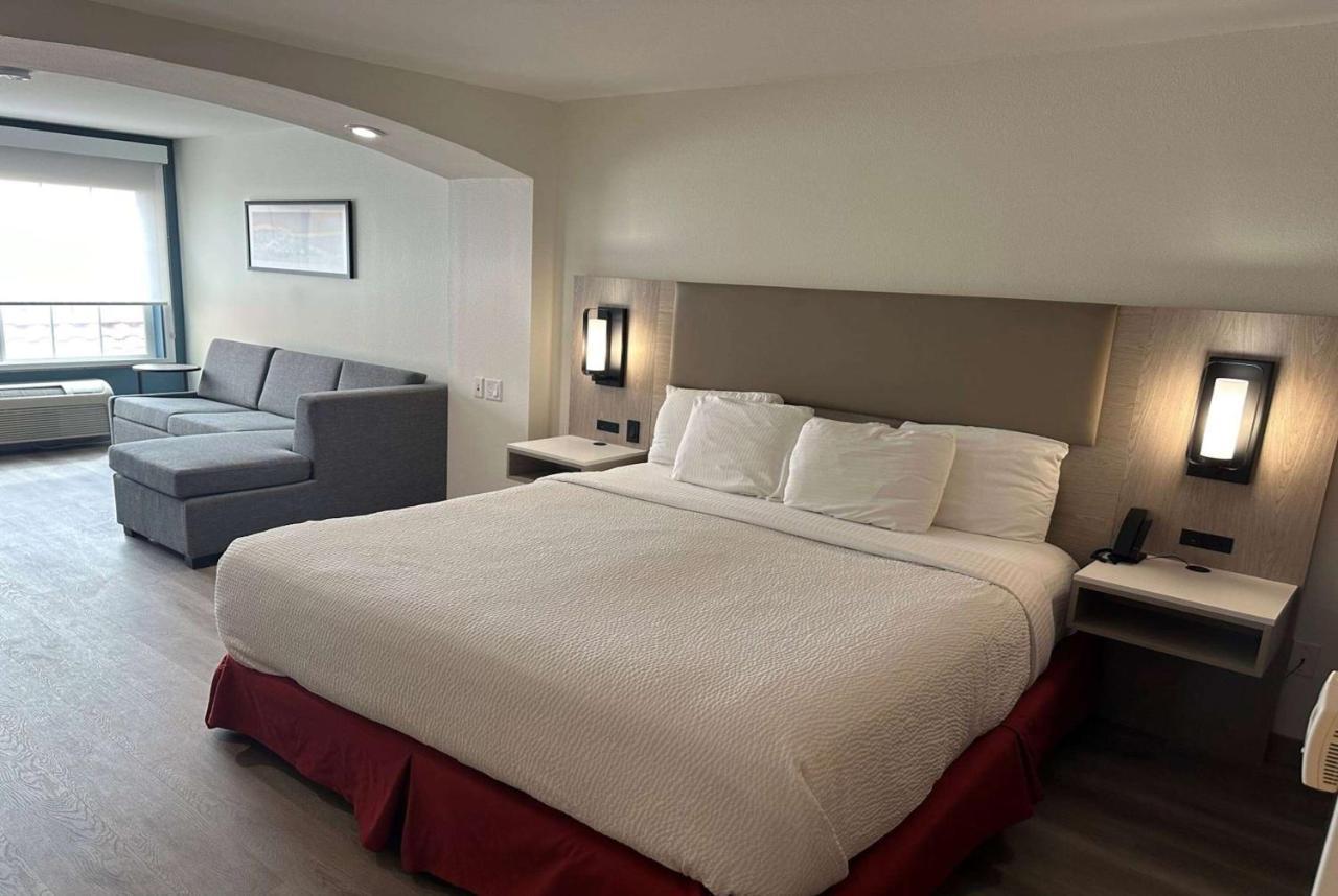 La Quinta Inn & Suites By Wyndham Albuquerque Midtown Kültér fotó