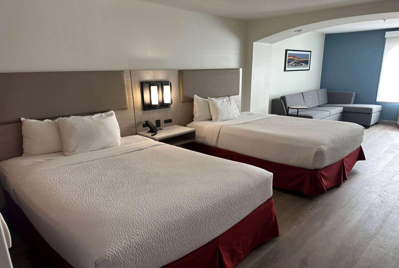 La Quinta Inn & Suites By Wyndham Albuquerque Midtown Kültér fotó